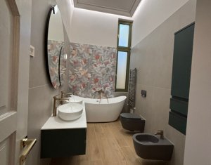 Lakás 4 szobák eladó on Cluj-napoca, Zóna Centru