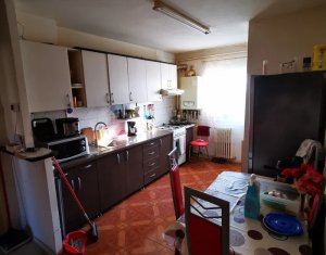 Appartement 3 chambres à vendre dans Cluj-napoca, zone Zorilor