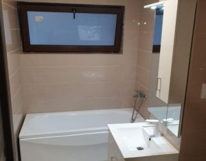 Lakás 3 szobák eladó on Floresti