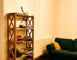 Lakás 3 szobák eladó on Floresti