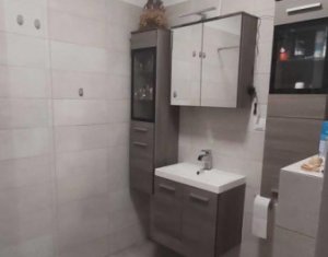 Lakás 3 szobák eladó on Floresti