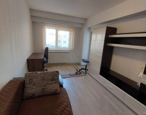 Appartement 3 chambres à louer dans Cluj-napoca, zone Centru