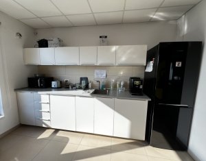 Birouri moderne 170mp, 3 parcari, Calea Turzii zona Mercedes