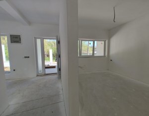 Casa moderna, zona SunGarden, pompe de caldura, natura