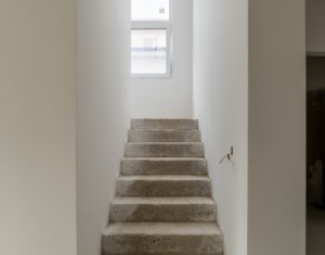 Casa moderna, zona SunGarden, pompe de caldura, natura