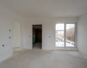 Casa moderna, zona SunGarden, pompe de caldura, natura