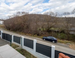 Casa moderna, zona SunGarden, pompe de caldura, natura