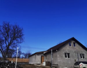 Casa noua si teren mare la 40 min de Cluj-N, Livada(Petrestii de Jos)