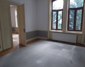 Maison 20 chambres à louer dans Cluj-napoca, zone Andrei Muresanu