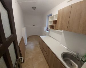 Maison 20 chambres à louer dans Cluj-napoca, zone Andrei Muresanu