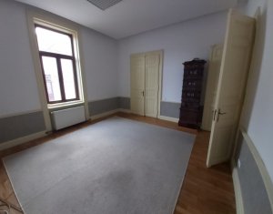 Maison 20 chambres à louer dans Cluj-napoca, zone Andrei Muresanu