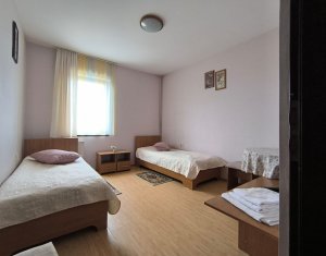 Ház 22 szobák eladó on Caseiu