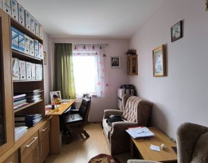 Ház 22 szobák eladó on Caseiu