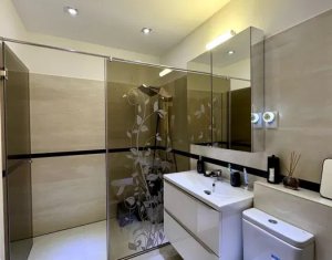 Appartement 3 chambres à vendre dans Floresti