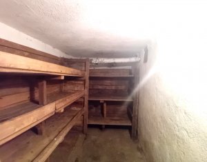 Apartament 3 camere, cartier Intre Lacuri, 2 balcoane, etaj intermediar, parcare