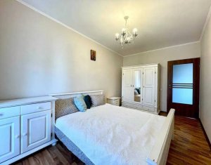 Appartement 3 chambres à vendre dans Cluj-napoca, zone Centru