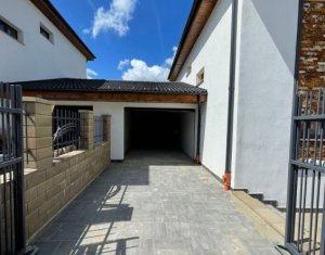 Maison 6 chambres à vendre dans Chinteni