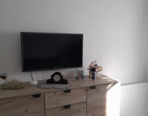 Lakás 3 szobák eladó on Floresti