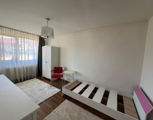 Ház 5 szobák kiadó on Floresti