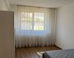 Ház 5 szobák kiadó on Floresti