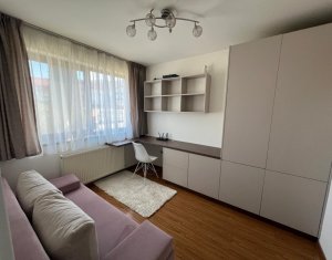 Ház 5 szobák kiadó on Floresti