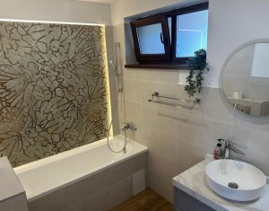 Ház 5 szobák kiadó on Floresti