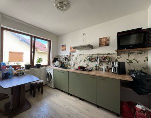 Appartement 3 chambres à vendre dans Cluj-napoca, zone Buna Ziua