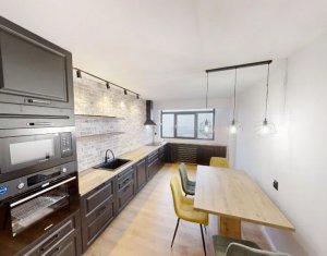 Appartement 4 chambres à vendre dans Cluj-napoca, zone Zorilor