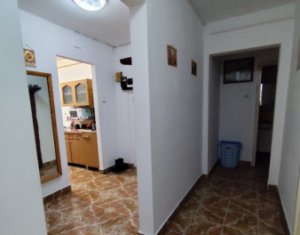 Appartement 4 chambres à vendre dans Cluj-napoca, zone Manastur