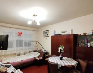 Appartement 4 chambres à vendre dans Cluj-napoca, zone Manastur