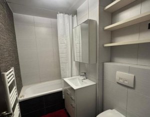 Appartement 3 chambres à louer dans Cluj-napoca, zone Marasti