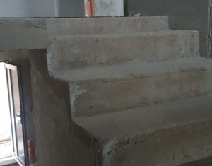 Ház 4 szobák eladó on Baciu