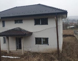 Ház 4 szobák eladó on Baciu