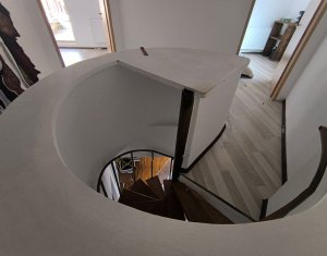 Maison 5 chambres à vendre dans Cluj-napoca, zone Gruia