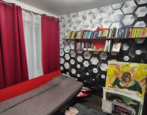 Apartament cu 3 camere, mobilat, parcare, zona Sesul de Sus, Floresti