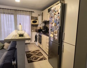 Apartament cu 3 camere, mobilat, parcare, zona Sesul de Sus, Floresti