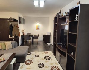 Apartament cu 3 camere, mobilat, parcare, zona Sesul de Sus, Floresti