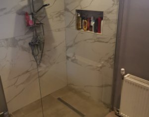 House 8 rooms for sale in Luna De Sus