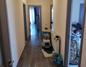 House 8 rooms for sale in Luna De Sus