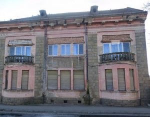 , 360m2 dans Turda, zone Centru