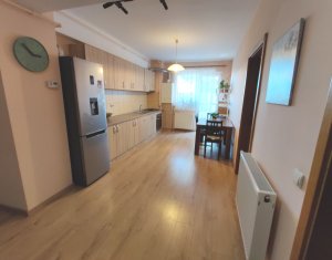 Lakás 3 szobák eladó on Cluj-napoca, Zóna Manastur