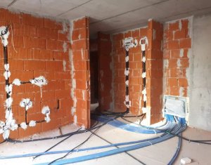 Lakás 2 szobák eladó on Floresti