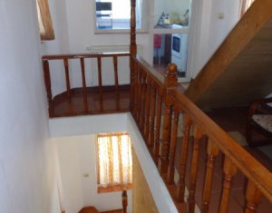 Ház 11 szobák eladó on Jucu De Sus