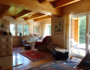 Ház 6 szobák eladó on Baisoara