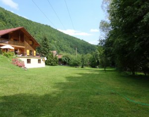 Ház 6 szobák eladó on Baisoara