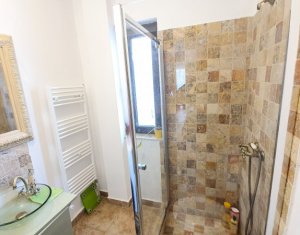 Lakás 4 szobák eladó on Floresti