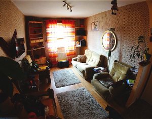 Lakás 4 szobák eladó on Cluj-napoca, Zóna Manastur