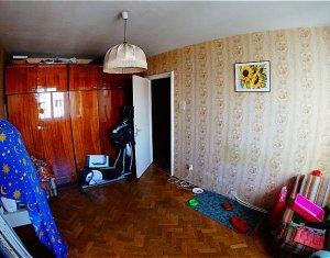 Lakás 4 szobák eladó on Cluj-napoca, Zóna Manastur