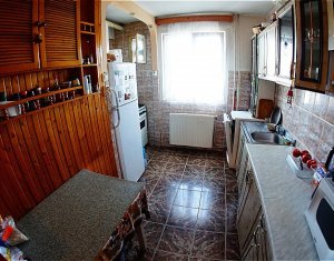 Lakás 4 szobák eladó on Cluj-napoca, Zóna Manastur