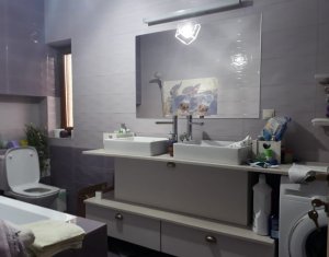 Ház 4 szobák eladó on Floresti